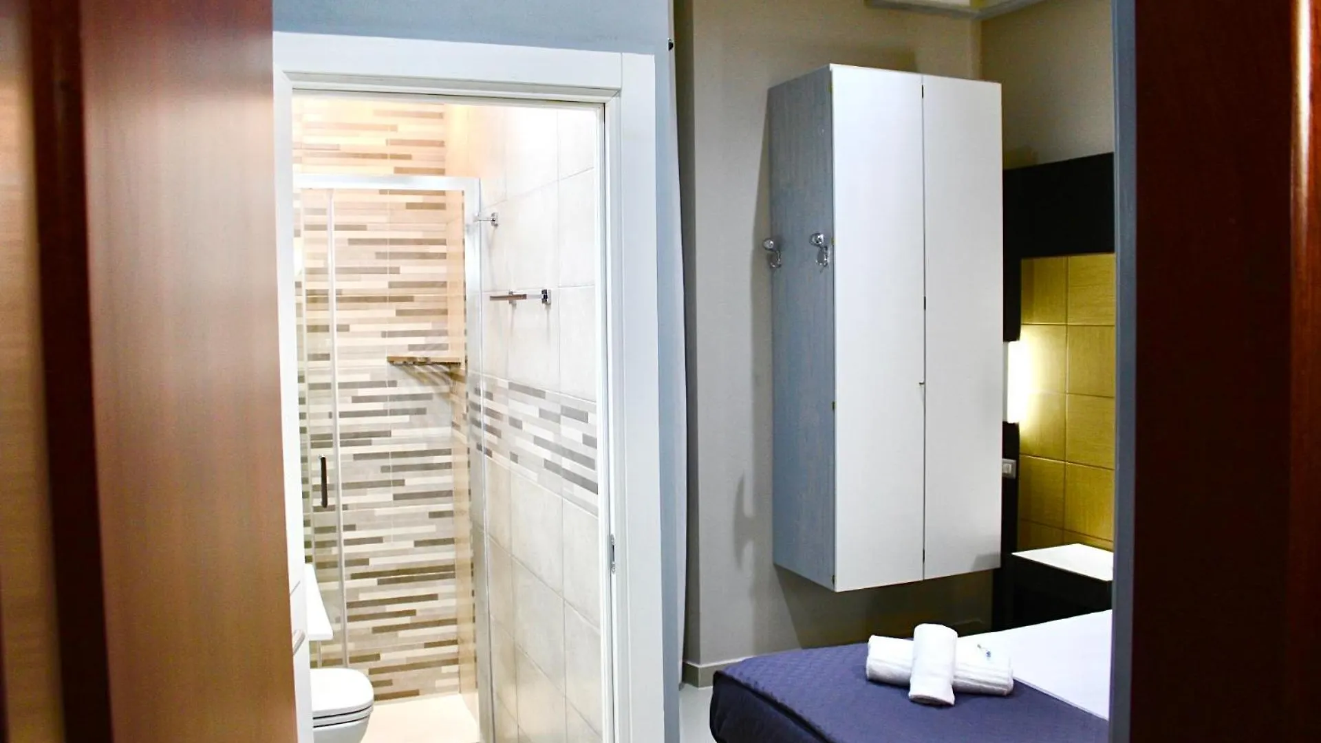 Hotel Fiorella Milano  Milan