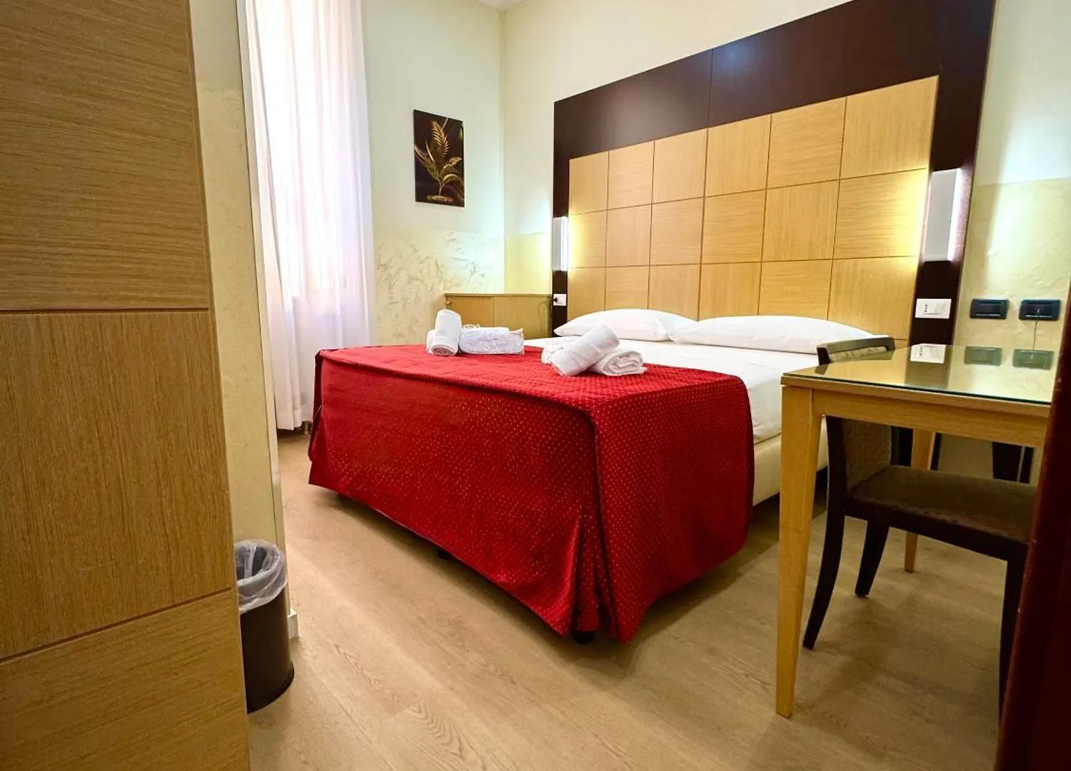 Hotel Fiorella Milano  Milan