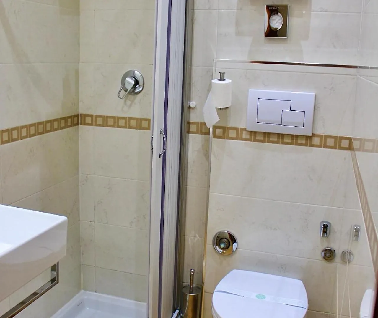 Hotel Fiorella Milano Italy